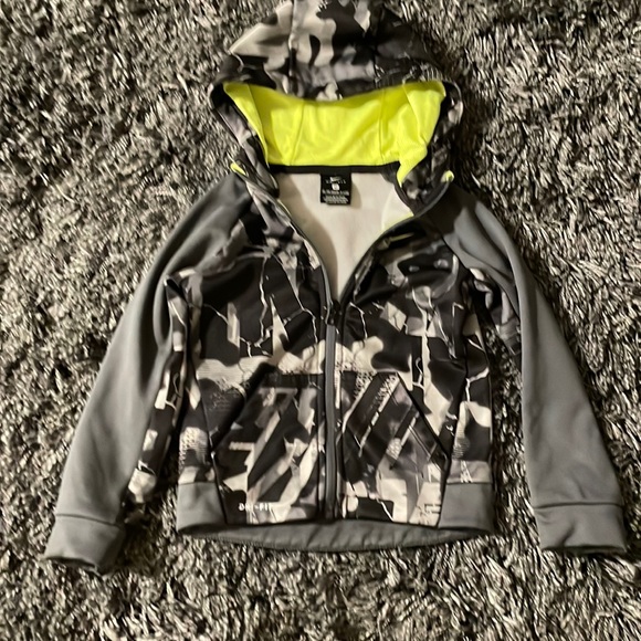 Nike Dry Fit - Picture 1 of 1